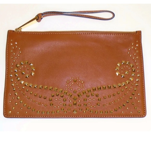 Michael Kors - Rhea studded pouch in lambskin - Picture 2 of 7
